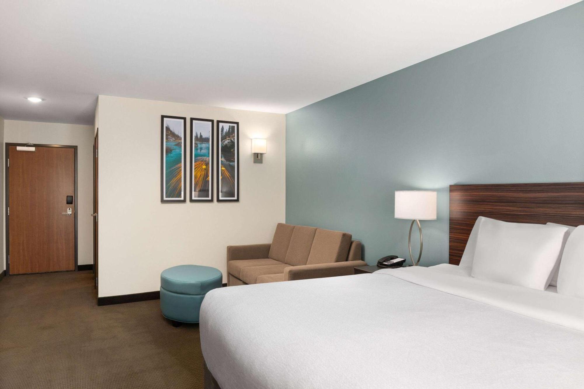 La Quinta Inn & Suites By Wyndham Wenatchee Bagian luar foto