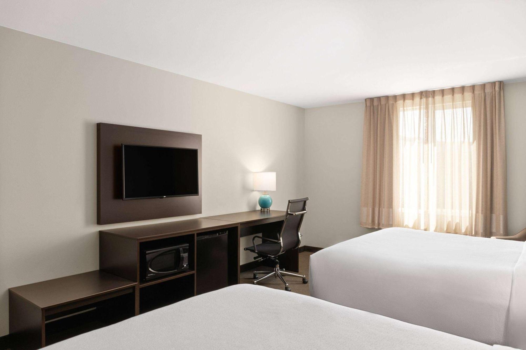 La Quinta Inn & Suites By Wyndham Wenatchee Bagian luar foto
