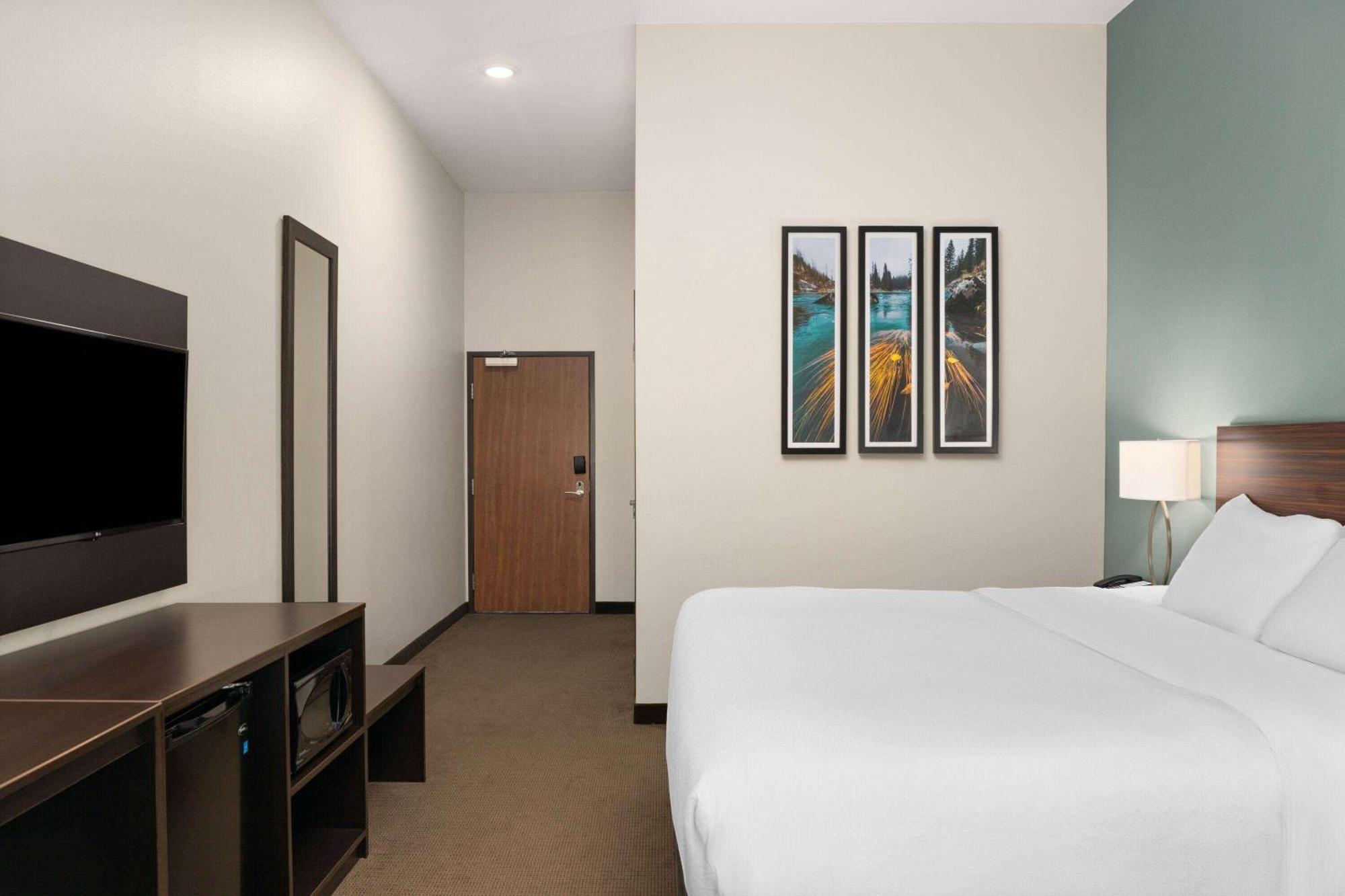 La Quinta Inn & Suites By Wyndham Wenatchee Bagian luar foto